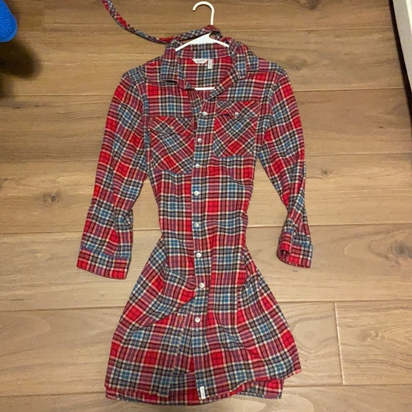Woolrich Dresses & Skirts - Woolrich Flannel button up shirt dress with tie waist size Large